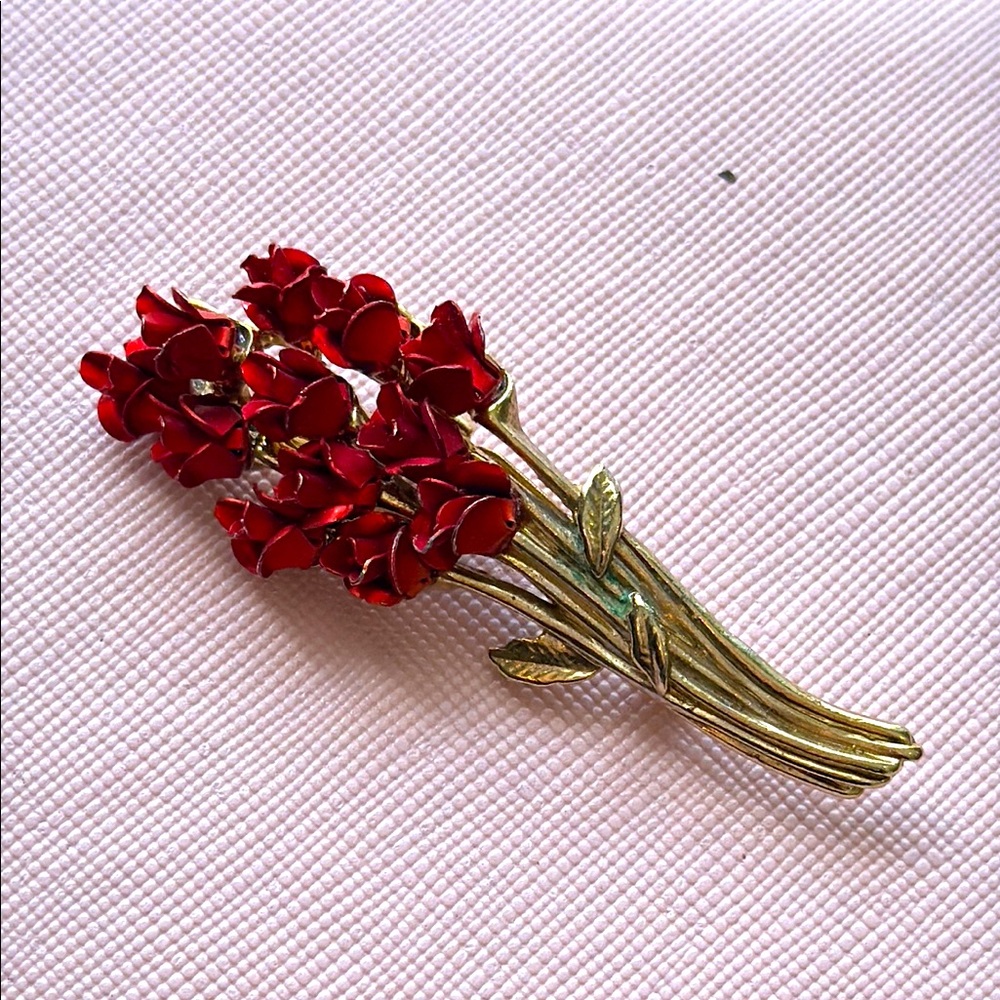 Vintage Rose Bouquet Brooch Pin Signed DM c 97 Goldtone Dozen Roses